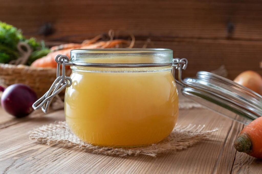 Bouillon de poulet comme alternative au vin blanc pour un risotto 