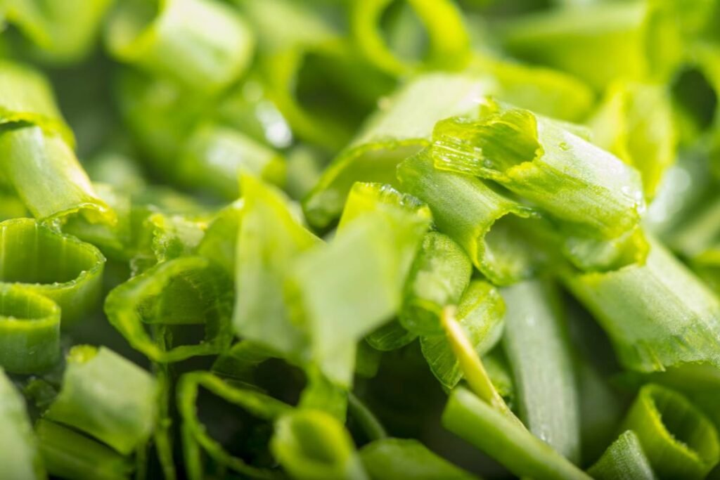 Remplacer la ciboulette par de l'oignon vert