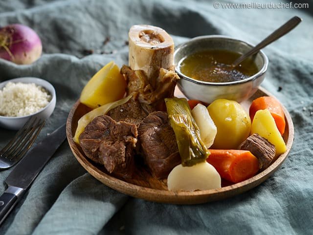 Comment transformer les légumes du pot au feu en une soupe savoureuse